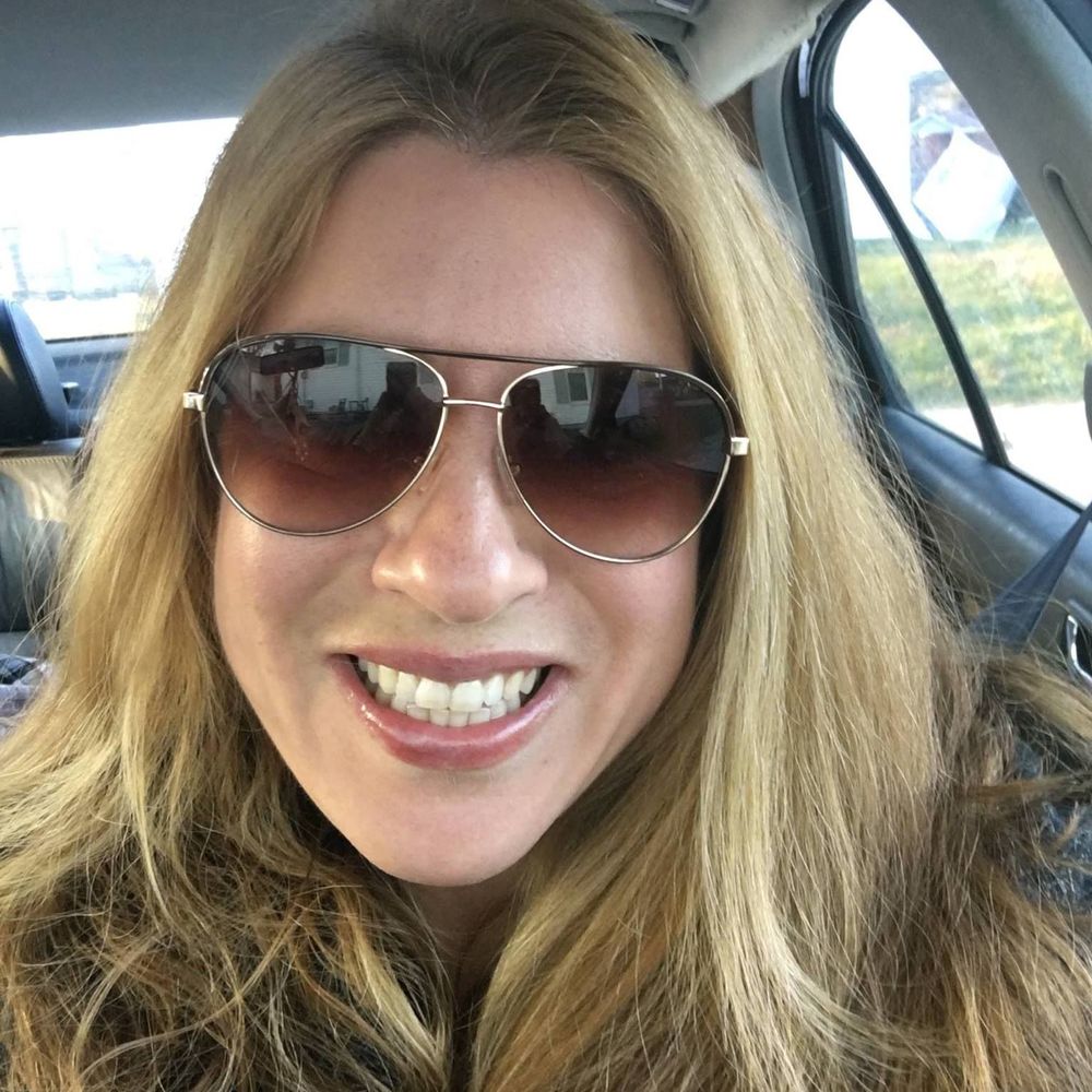 Meet your Posher, Alicia